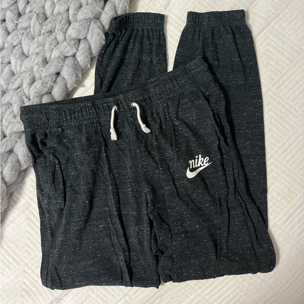 nike joggers